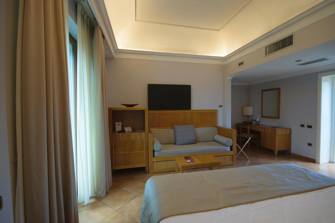 Hotel Forum 4*